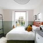 Clifton House I Free Private Parking Μπρίστολ