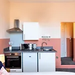 Διαμέρισμα Clifton House I Free Private Parking