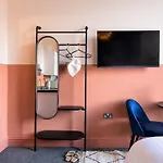 Clifton House I Free Private Parking Bristol