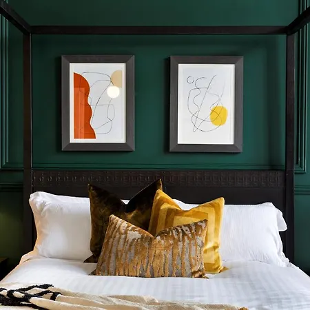 Clifton House I Free Private Parking *