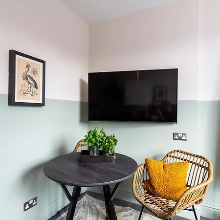Clifton House I Free Private Parking Μπρίστολ