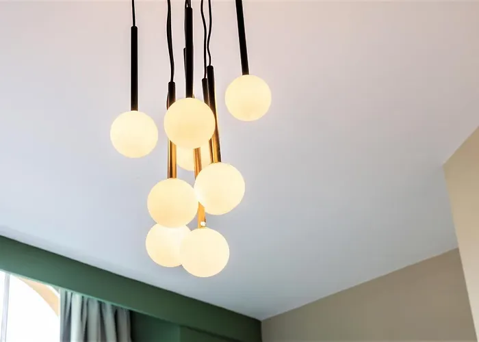 Clifton House I Free Private Parking *