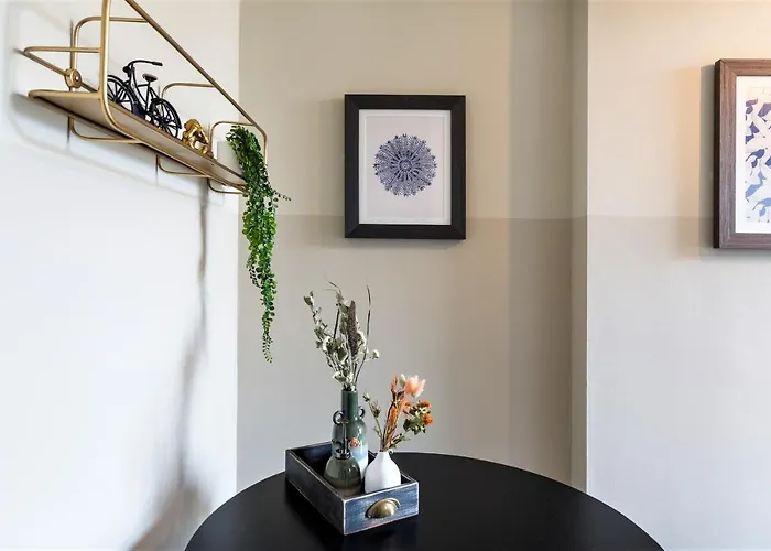 Clifton House I Free Private Parking * Bristol