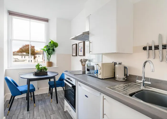 Clifton House I Free Private Parking * Бристоль