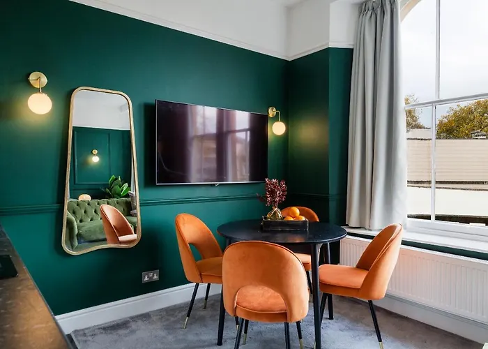 Apartment Clifton House I Free Private Parking