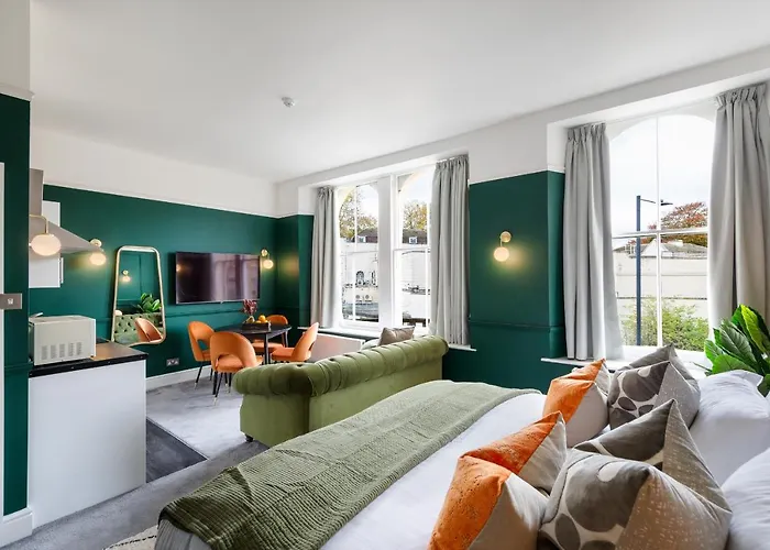 Apartment Clifton House I Free Private Parking