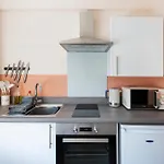 Διαμέρισμα Clifton House I Free Private Parking