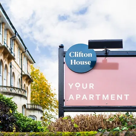 Clifton House I Free Private Parking * Bristol