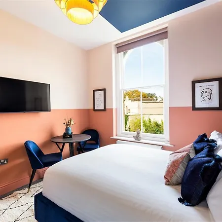 Clifton House I Free Private Parking شقة