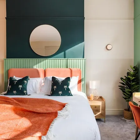 Your I Clifton House Bristol