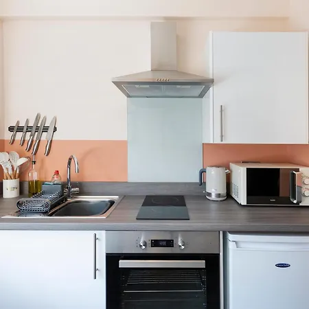Διαμέρισμα Clifton House I Free Private Parking